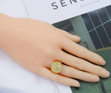 Load image into Gallery viewer, CZ Sun Cresent Moon Signet Ring, Sku#X342