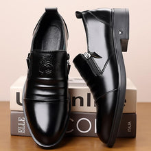 Load image into Gallery viewer, Men's High-Top Denim Business Shoes | Pointed Toe Lace-Up Casual Footwear