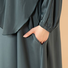 Load image into Gallery viewer, Abaya With Niqab and Khimar | Satin Niqab Khimar and Abaya (MK024)