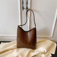 Load image into Gallery viewer, Women's Vintage High-Capacity PU Leather Tote Bag with Double Straps
