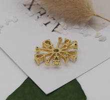 Load image into Gallery viewer, Large CZ North Star Charm, Sku#LK626