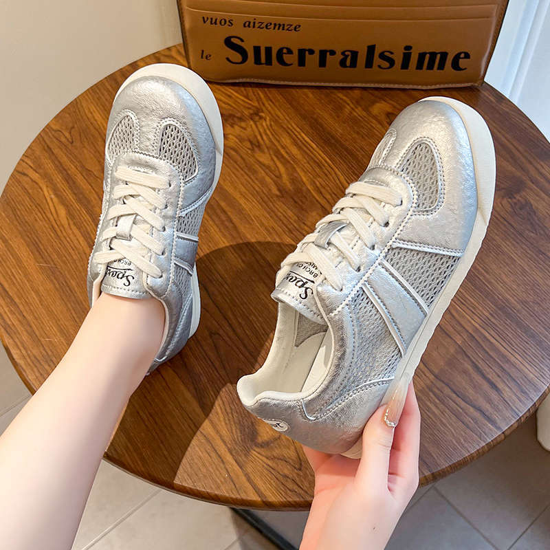 Women's Retro Flat Desert Boots – Casual Microfiber Low-Top Sneakers | Silver & White