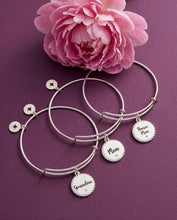 Load image into Gallery viewer, Mom 'Bonded By Love, Connected For Life' Charm Bangle