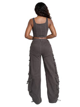 Load image into Gallery viewer, Low-Rise Twill Cargo Pant