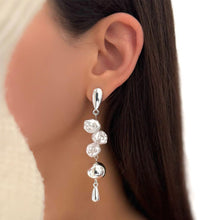 Load image into Gallery viewer, Artistic Asymmetric Pearl Drop Earrings (MAC325)