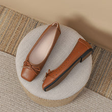 Load image into Gallery viewer, Slip-On Flat Shoes Plus Size
