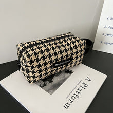Load image into Gallery viewer, Plaid Cosmetic Bag - Premium Cotton Makeup Organizer with Zipper Closure