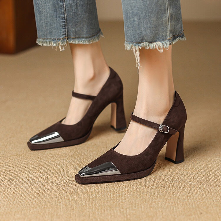 Women's Retro Square Toe Mary Jane Heels with Buckle Strap - Chunky High Heel Pumps