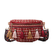 Load image into Gallery viewer, Casual Travel Tassel Woven Shoulder Bag