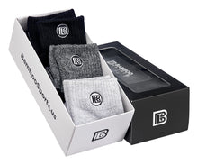 Load image into Gallery viewer, Premium Bamboo Rayon Quarter Crew Socks Gift Box