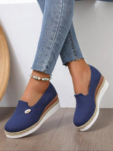 Load image into Gallery viewer, Women's Striped Wedge Platform Sandals - Open Toe Casual Spring Shoes with Chain Detail