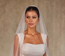 Load image into Gallery viewer, Crystal Knot Beaded Edge Wedding Veil - D250