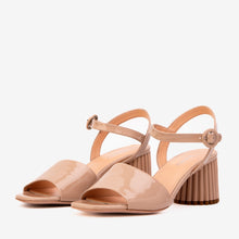 Load image into Gallery viewer, The Bamba Cream Patent Leather Women Sandal