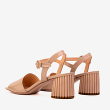 Load image into Gallery viewer, The Bamba Cream Patent Leather Women Sandal