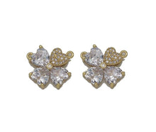 Load image into Gallery viewer, Crystal Heart Clover Charm Connector, Sku#L701