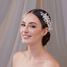 Load image into Gallery viewer, Set of Two Resin Flower Hair Vines