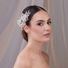 Load image into Gallery viewer, Set of Two Resin Flower Hair Vines