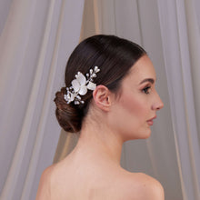 Load image into Gallery viewer, Two-Piece Resin Flower Hair Vine Set