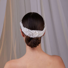 Load image into Gallery viewer, Pearl Bridal Hair Band