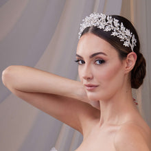 Load image into Gallery viewer, Rhinestone and Pearl Bridal Hair Band