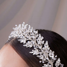 Load image into Gallery viewer, Rhinestone and Pearl Bridal Hair Band
