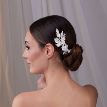 Load image into Gallery viewer, Two-Piece Resin Flower Bridal Hair Vine Set
