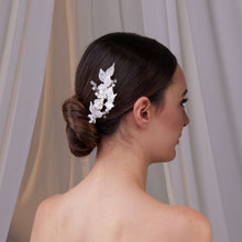 Load image into Gallery viewer, Two-Piece Resin Flower Bridal Hair Vine Set