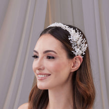 Load image into Gallery viewer, Resin and Crystal Beaded Bridal Hair Band