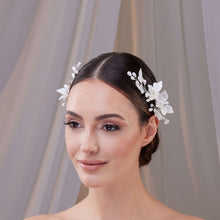 Load image into Gallery viewer, Two-Piece Resin Flower Hair Vine Set