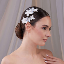 Load image into Gallery viewer, Two-Piece Resin Flower Hair Vine Set