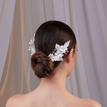 Load image into Gallery viewer, Two-Piece Resin Flower Hair Vine Set