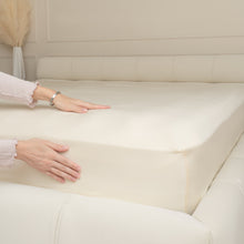Load image into Gallery viewer, Organic Sateen Fitted Sheet