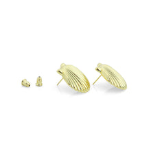 Load image into Gallery viewer, Clam Shell Shape Stud Earrings, Sku#L739