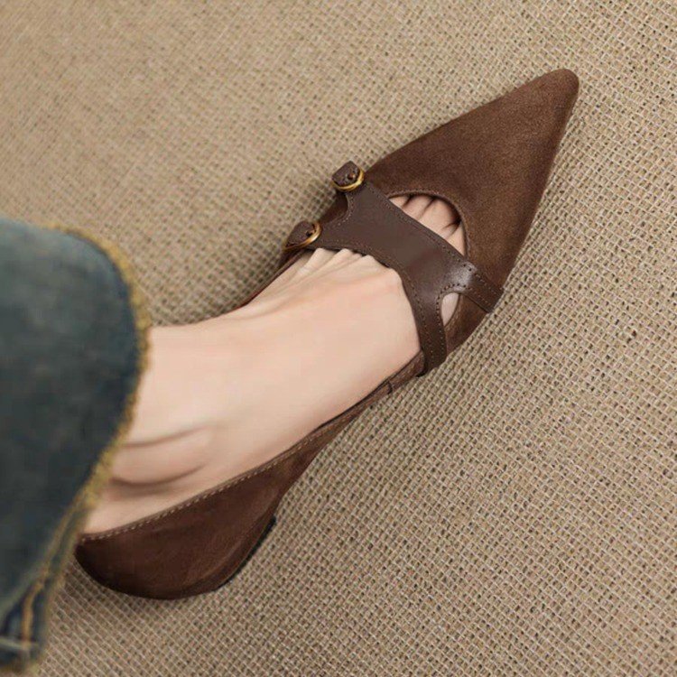 French Vintage Pointed-Toe Flats
