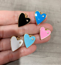 Load image into Gallery viewer, Enamel heart Pendant with CZ, Z412