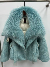 Load image into Gallery viewer, Womens Down Jacket With A Luxurious Cashmere Fur And Raccoon-Fur Collar