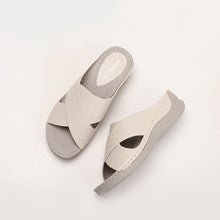 Load image into Gallery viewer, Women's Chunky-Sole Fish-Mouth Slide Sandals | Open Toe PU Slip-On Casual Slides