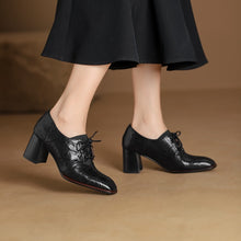 Load image into Gallery viewer, Women's British-Style Square Toe Chunky Heel Pumps | Deep Vamp | Wool Leather Upper