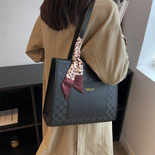Load image into Gallery viewer, Women's Large Capacity PU Leather Shoulder Bag - Commuter Handbag with Double Straps