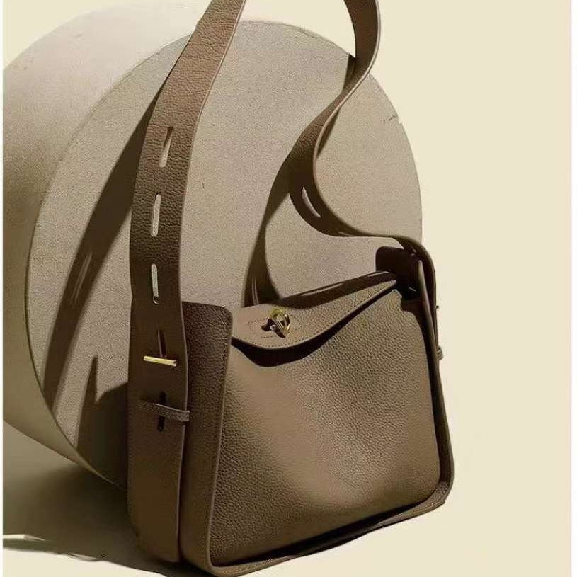 Genuine Leather Crossbody Underarm Bag | Commuter Streetwear Shoulder Bag