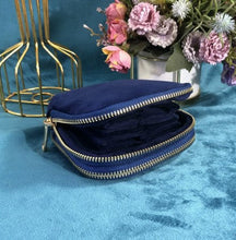 Load image into Gallery viewer, Tassel Crystal Pearl Jewelry Bag – Bracelet &amp; Bangle Storage Pouch