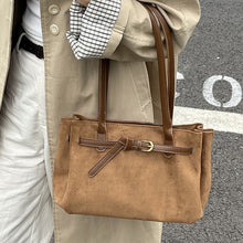 Load image into Gallery viewer, Women's Vintage Bucket Bag | PU Leather Shoulder Bag with Zipper Pocket