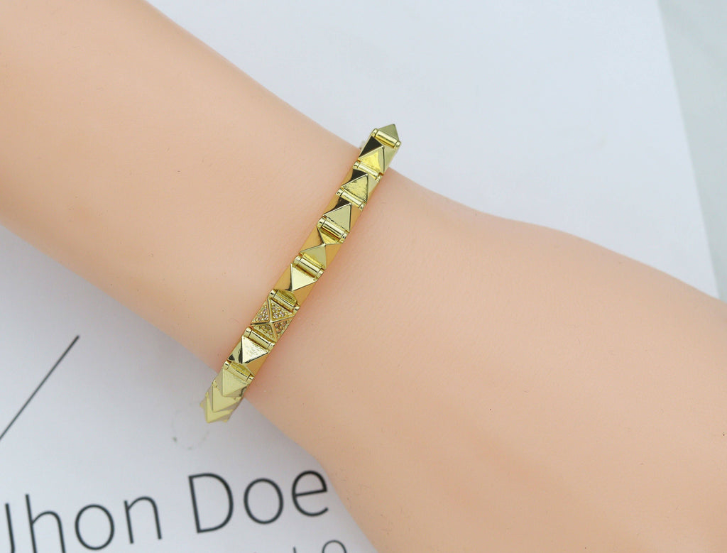 CZ Pyramid Buckle Bracelet, Sku#B197
