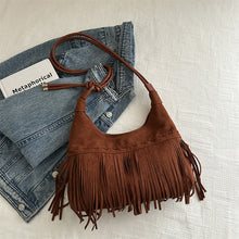 Load image into Gallery viewer, Women's Bohemian Tassel Crossbody Bag - Retro Patchwork Shoulder Bag with Adjustable Strap