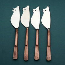 Load image into Gallery viewer, Celia Ratoncito Cheese Spreader/Knife 4 Pc. Set