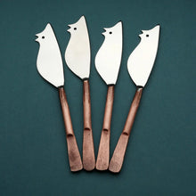 Load image into Gallery viewer, Celia Ratoncito Cheese Spreader/Knife 4 Pc. Set