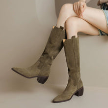 Load image into Gallery viewer, Women's Handmade Retro Chunky Heel Long Boots – Pointed Toe Cowhide Leather Fall Winter Boots