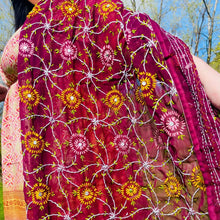 Load image into Gallery viewer, Chiffon Phulkari Scarf