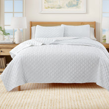 Load image into Gallery viewer, Diamond Embossed Quilt Set - Diamond Microsculpt Collection