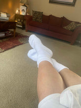 Load image into Gallery viewer, Women's Cotton Diabetic Crew Socks (Assorted)